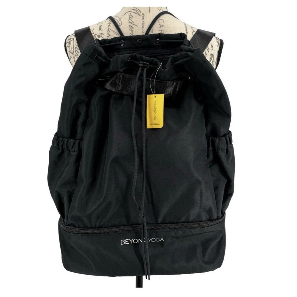 BEYOND YOGA Convertible Backpack Gym Bag + 2 Stretch blocks & Yoga Strap NWT
